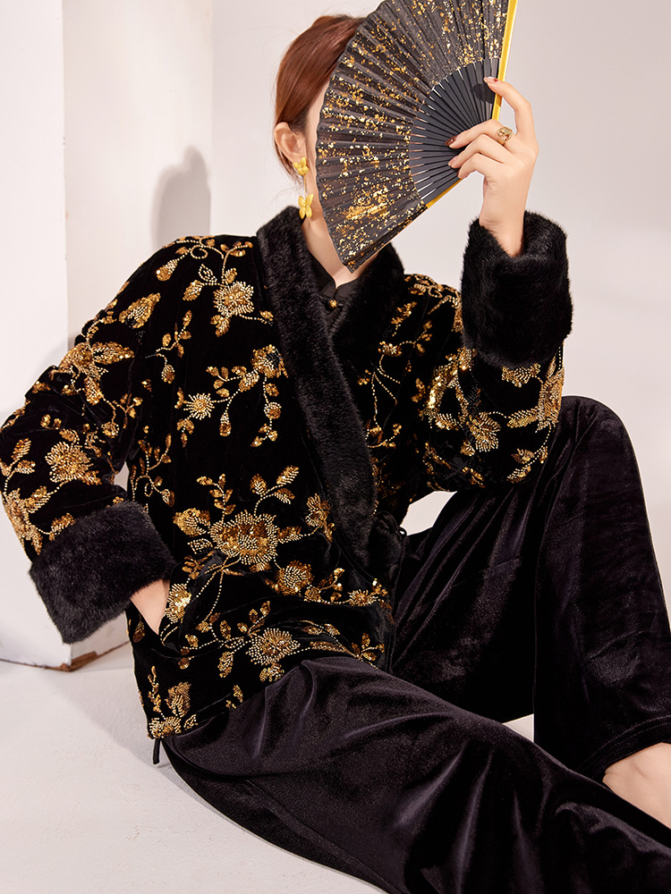 Jackets - 新しい中国風の冬の婦人服、高級Vネック新しい中国風のゴールドビーズ刺繍入りコットンジャケットコートアウター
