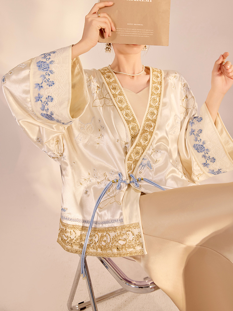 Jackets - 2026年春 高級感のある新中国風蝶刺繍入りラグジュアリールーズジャケット レディースジャケットコートアウター