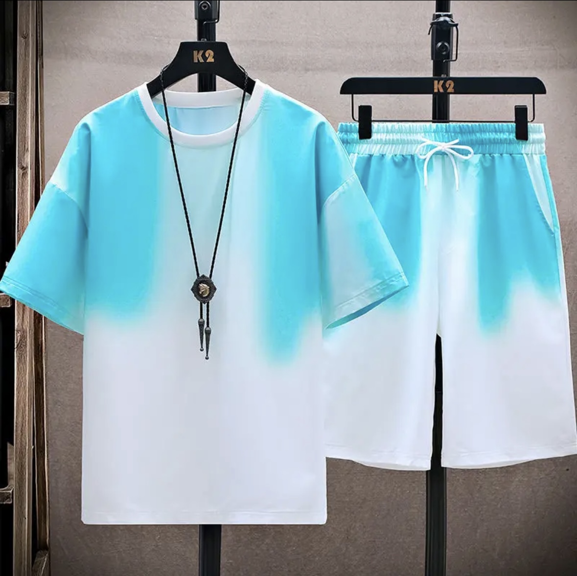 Shorts - 新作夏物カップル向けアイスシルクセット、ゆったりとした韓国風カジュアルユニセックススポーツTシャツとショートパンツ、おしゃれで速乾性のある服