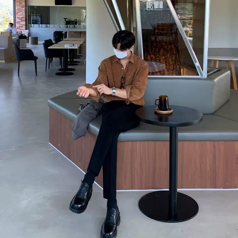 男性コーデュロイ長袖黒シャツ秋のファッションヴィンテージメン - Corduroy Button Up Shirt Men のレビューと価格